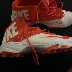 Nike Zoom 604619-181 Men's Football Cleats Size 18W Orange and White‎ No Box